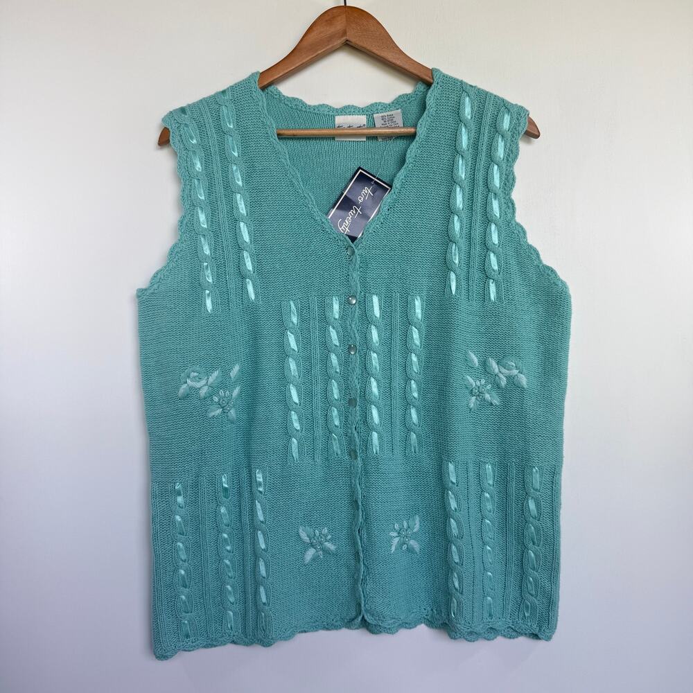 Vintage Two Twenty Green Sweater Vest Medium Embroidered Knit Ribbon Cottagecore